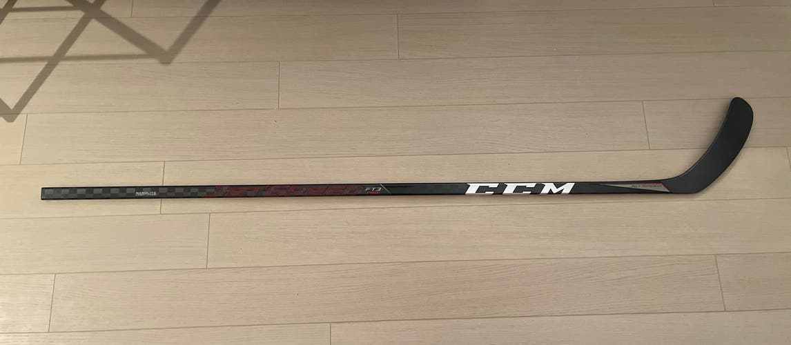 CCM Jetspeed FT3 Pro 70 Flex P29 P92 Right Grip Senior Stick