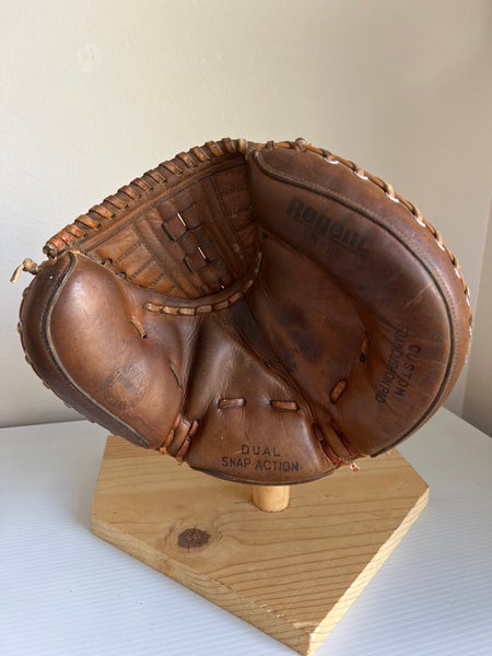 Regent CM-116 Catchers Mitt RHT