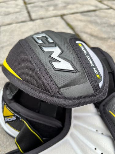 CCM SuperTacks AS1 shoulder pads senior small