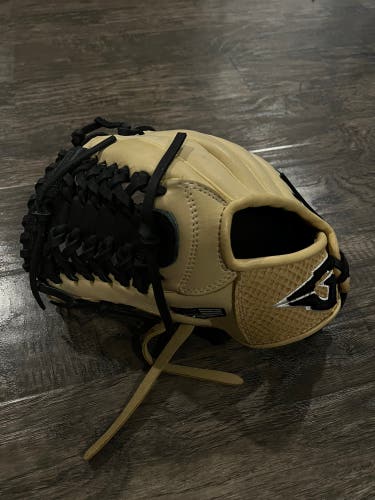 Goin Yard  Infield 11.5" Baseball Glove