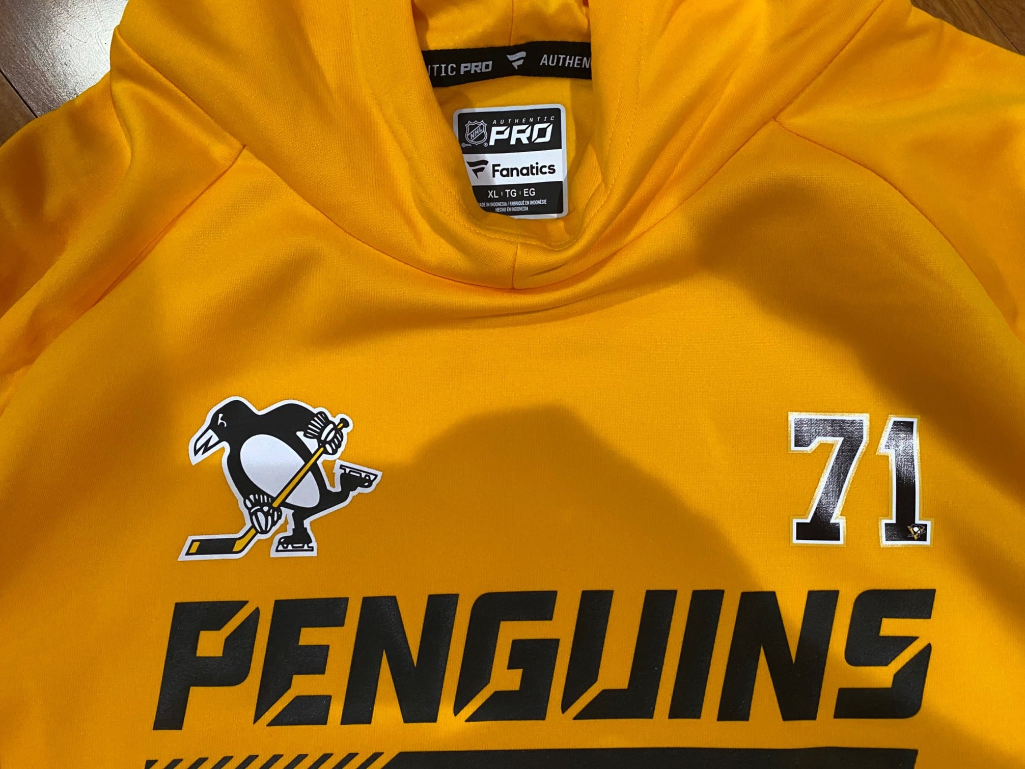 The post-game locker room after Sid's record breaking night were just  unreal vibes 👏 (via @penguins) #fyp #hockey #sports, image size:2013x1510