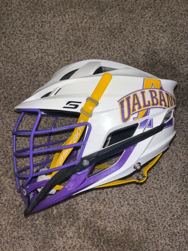 Used White UAlbany Cascade S (#7)