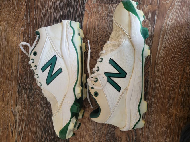 White Adult Men's Used Size 7.5 (Women's 8.5) Molded Cleats New Balance Low Cut 3000v5