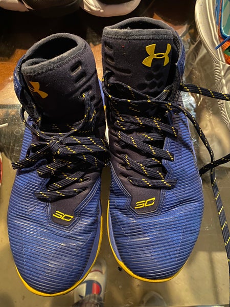 Curry 30 Under Armour Basketball Shoes Youth $39 SidelineSwap