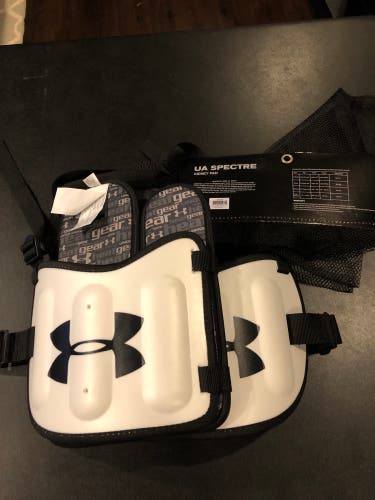 New Under armour Spectre lacrosse rib pads (L)