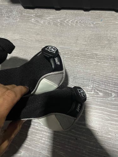 Wilson staff head covers 2 pc set new