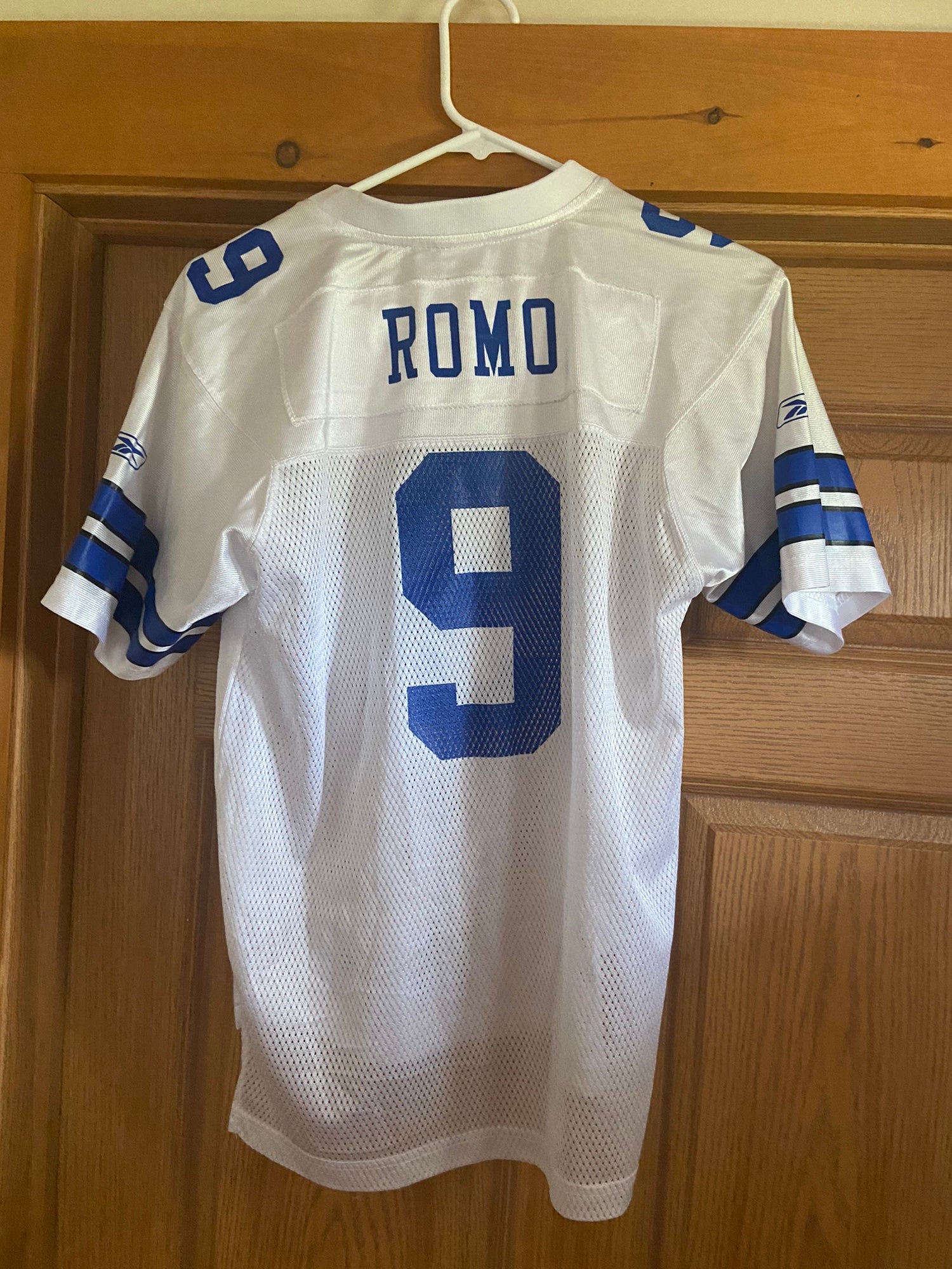 Dallas Cowboys Tony Romo Jersey- Youth Large 14-16 Reebok NFL