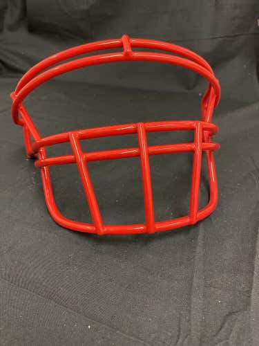 Schutt DNA -ROPO Adult Football Face Mask In SCARLET RED.