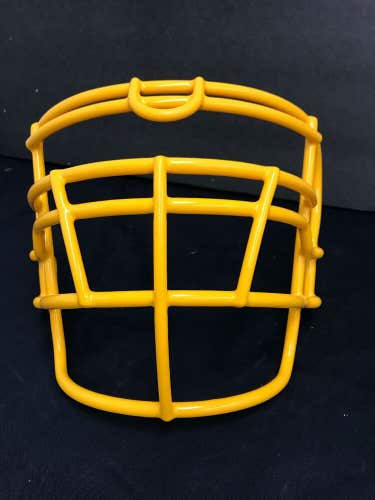 Riddell REVOLUTION G3BDU Adult Football Facemask In GOLD.