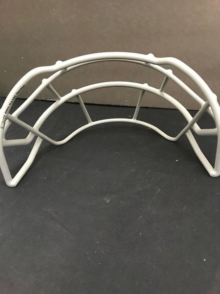 Schutt VENGEANCE Titanium VT-EGOP- TRAD. Adult Football Face Mask In LIGHT GRAY.