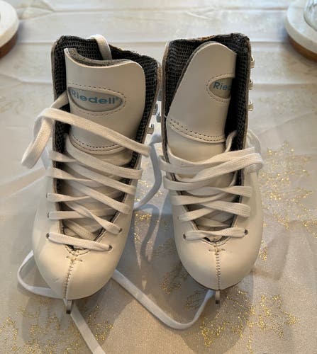 Riedell Youth Figure Skates Size 9