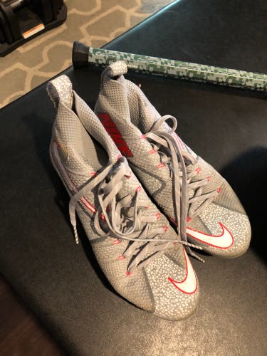 VERY lightly Used Size 10 (Women's 11) Nike Lax/Football Cleats
