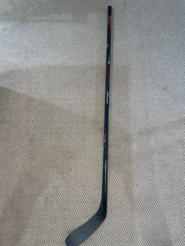 Senior Right Handed W28 Pro Stock Covert QRE Pro Hockey Stick