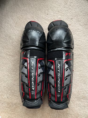 CCM JetSpeed FT1 Shin Pads