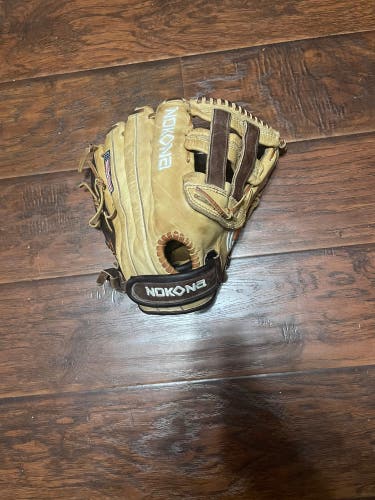 Nokona outfield glove 12.5