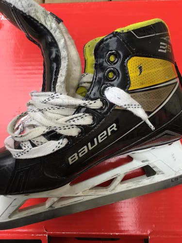 Senior Used Bauer Supreme 3s Hockey Goalie Skates Regular Width Size 6.5