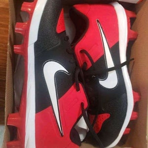 Nike Alpha Huarache Varsity baseball cleats- Youth Size 6.0 Molded Cleats