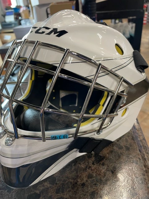 CCM Axis 1.5 Hockey Goalie Helmet **NEW IN BOX** 