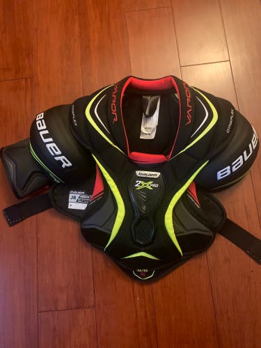 Used Medium Bauer  Vapor 2x pro Shoulder Pads