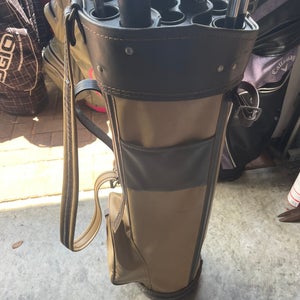 Classic golf bag with Club dividers