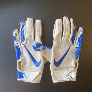 Used XS Kids Nike Batting Gloves