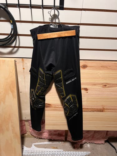 Bauer Padded Compression Goalie Hockey Pants L