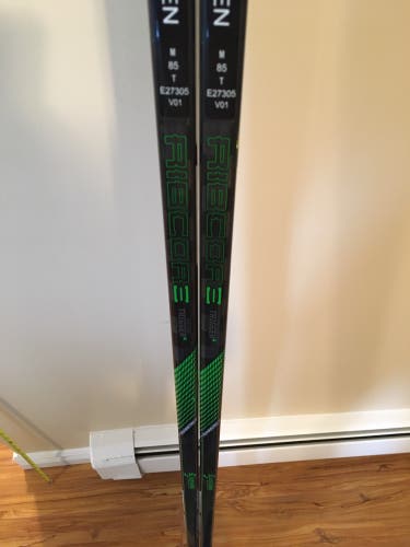 (2 pack) Senior Right Handed P92 Pro Stock RibCor Trigger 4 Pro Hockey Stick