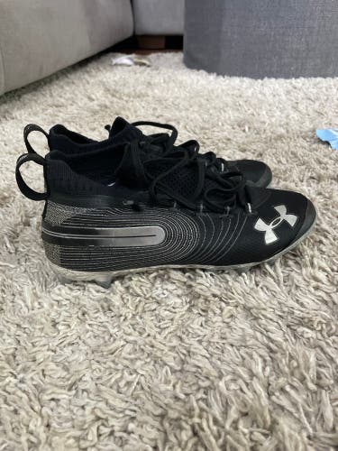 Black Men's Size 9.0 (Women's 10) Low Cut Spotlight