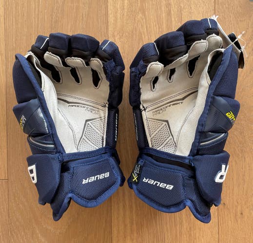 New Bauer Supreme Ultrasonic Hockey Gloves, Senior 14" Navy Blue