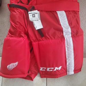 Brand New With Tags Detroit Red Wings Large CCM MHP7000 Hockey Pants Pro Stock
