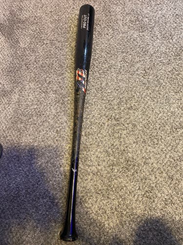 Marucci (-3)  33" Pro Cut Bat