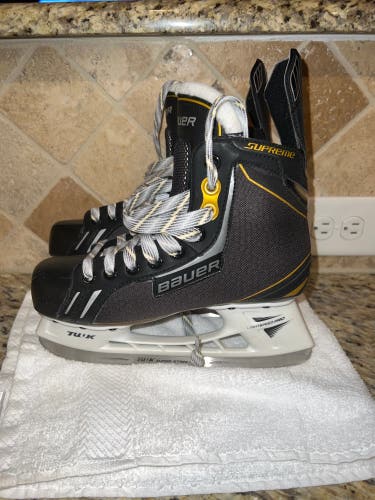 Used Bauer Regular Width Size 4.5 Supreme One.5 Hockey Skates