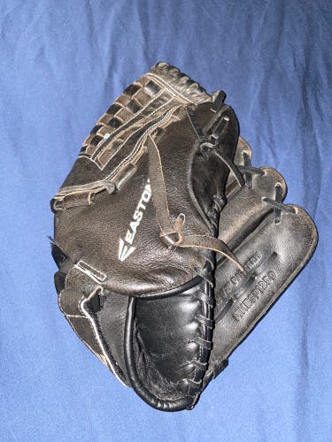 Used Right Hand Throw 12.5" Softball Glove