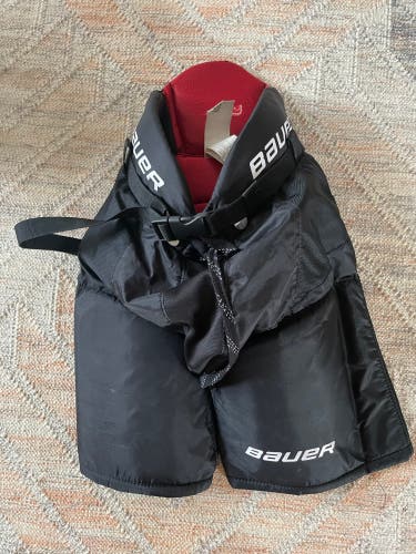 Junior Medium Bauer  Vapor X700 Hockey Pants
