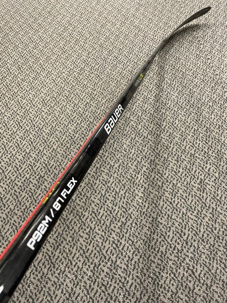 Bauer Hyperlite P92M curve 87 flex left hand stick