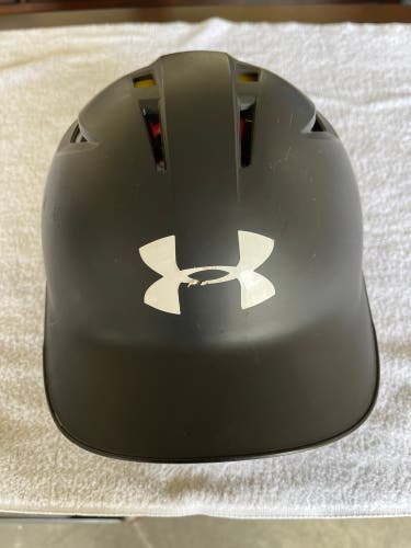Under Armour UABH2100 batting helmet
