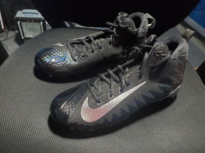 Nike Alpha Menace Varsity Mid size 10 Football Cleats