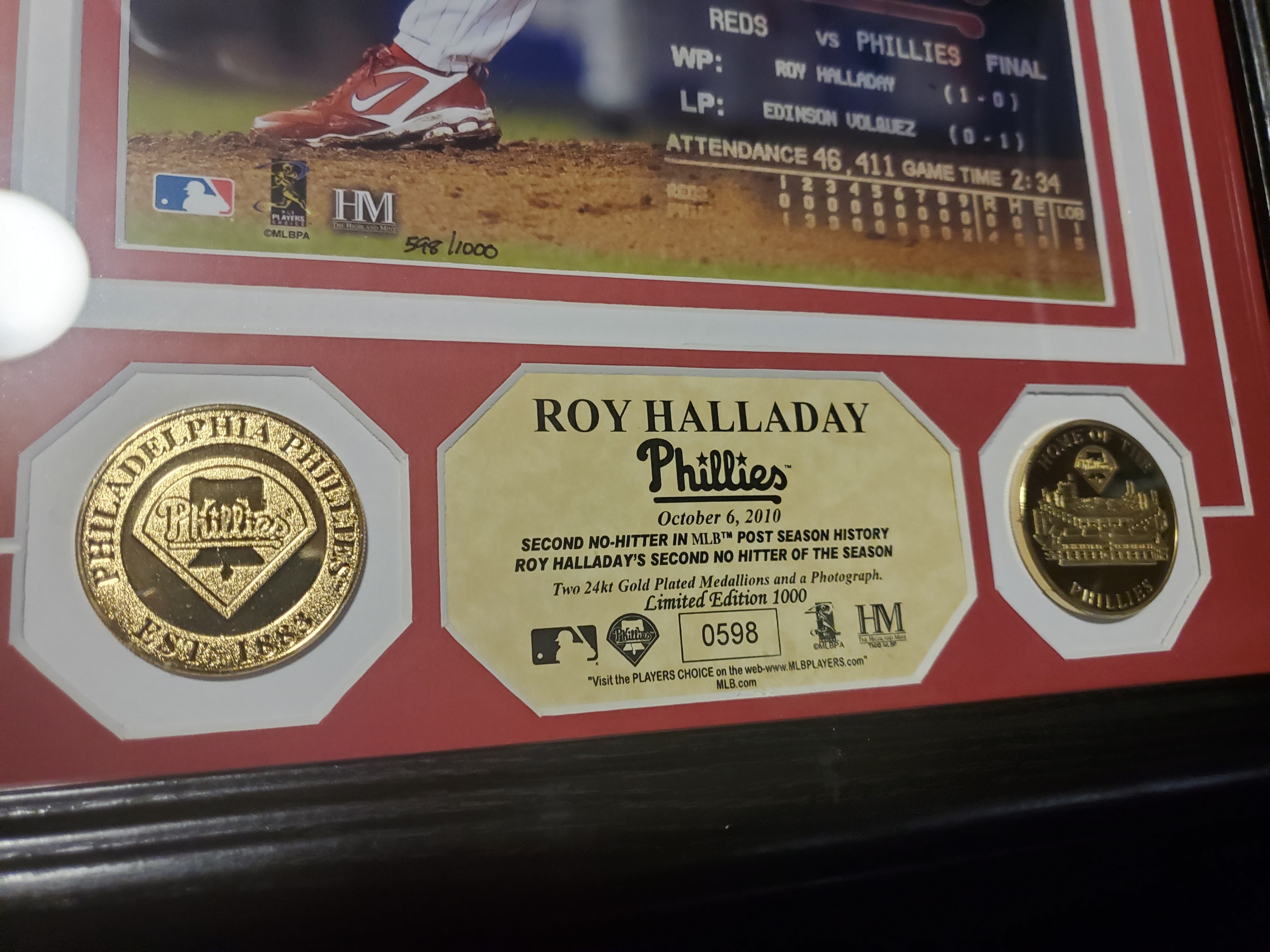 Roy Halladay Perfect Game Celebration Philadelphia Phillies 8X10 Photo  LIMITED STOCK 
