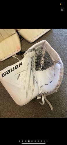 Stock Bauer Hyperlite Glove & Blocker Set