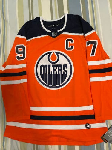Adidas Connor McDavid Edmonton Oilers Authentic Jersey - Size 52 (Large) - NWT