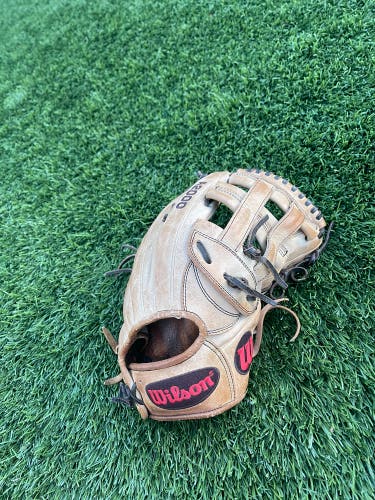 Outfield 12.75" A2000 Baseball Glove