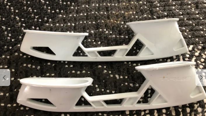 True skates -Holders- Size 9 & 9.5 (280)-lightly used - pair