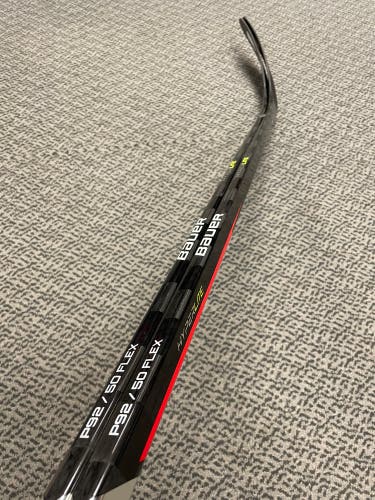 Bauer Hyperlite 2-Pack P92 curve 50 flex right hand sticks