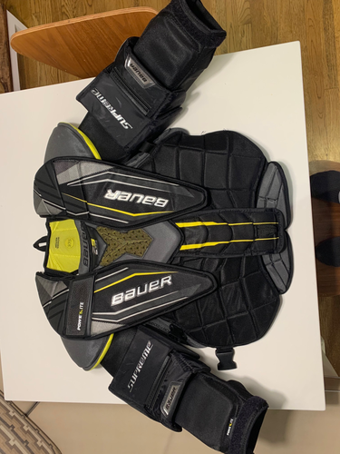 Senior Medium Bauer Supreme 2S Pro Goalie Chest Protector, Used