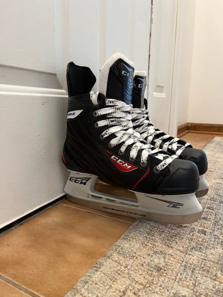Senior Used CCM RBZ 50 Hockey Skates Regular Width Size 7