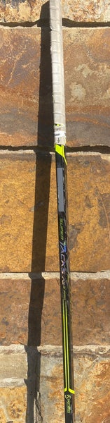 Senior Right Handed P28 Super Tacks AS3 Pro Hockey Stick