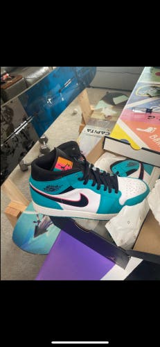 Nike Jordan 1 Mid South Beach Size 11 New