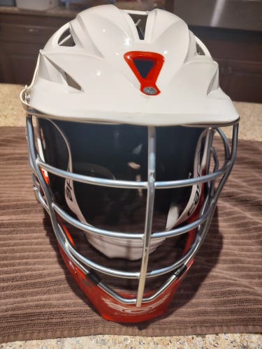 Used Player's Cascade R Helmet
