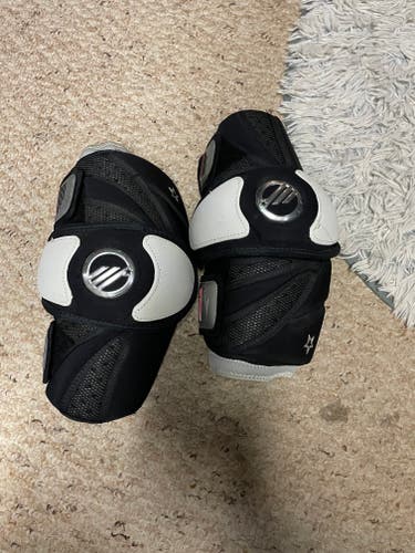 New Large Maverik Maybach Duece Arm Pads