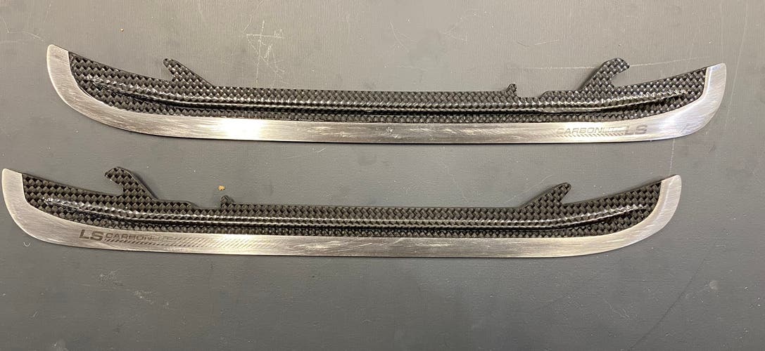 1X Used Bauer 263 mm LS CarbonLite
